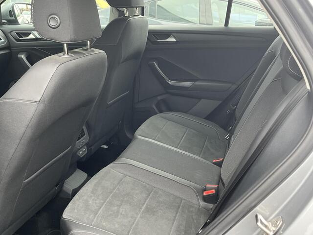 Volkswagen T-Roc 1.5 TSI Style | NL Auto | Eerste eigenaar | Lage KM | Trekhaak
