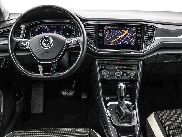 Volkswagen T-Roc 1.5 TSI 150pk DSG Sport · Panoramadak · Camera · Keyless · Apple/Android Car Play · Navigatie · Dodehoek Detectie · 17'' Inch ·