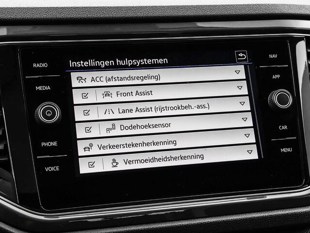 Volkswagen T-Roc 1.5 TSI 150pk DSG Sport · Panoramadak · Camera · Keyless · Apple/Android Car Play · Navigatie · Dodehoek Detectie · 17'' Inch ·