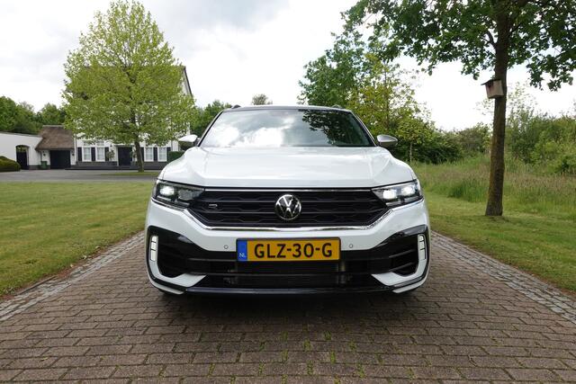 Volkswagen T-Roc 2.0 TSI 4Motion R | AKRAPOVIC | Pano | ACC | CarPlay | Trekhaak | LED |