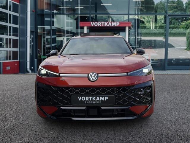 Volkswagen T-Roc 1.5 eTSI R-LINE TREKHAAK/PANO-DAK/ELEK-KLEP/CAMERA/ACC/IQ/STOEL+STUURVERW
