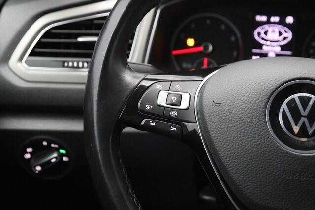 Volkswagen T-Roc 1.0 TSI Style, Adap. Cruise Control, Climate Control, Trekhaak