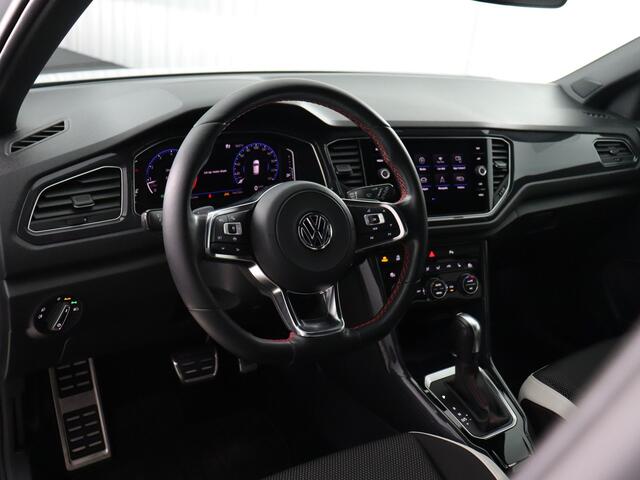 Volkswagen T-Roc 1.5 TSI Sport (NL-Auto / Trekhaak nieuw / ACC / Navi / Carplay / Nieuwstaat)