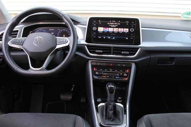 Volkswagen T-Roc 1.5 TSI 150PK Style Plus | Alcantara | IQ Light | Elektr. Achterklep | Adaptieve Cruise | Trekhaak