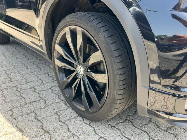 Volkswagen T-Roc 1.5 TSI Sport navi, cruise, stoelverw, trekhaak, led
