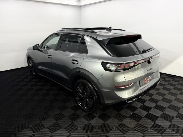 Volkswagen T-Roc 1.5 eTsi R-Line First Edition Nieuwe model!, Panoramadak, Camera, Iq lights, Navi, Half leder, Stoel/Stuurverwarming, Cruise control adaptief, Sfeerverlichting, Elektrische achterklep, Keyless start, 2 jaar garantie