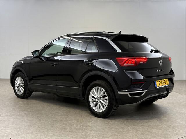 Volkswagen T-Roc 1.5 TSI Style Business | Pano | Carplay | Trekhaak | Adap. Cruise | Navi | Parkeersens.