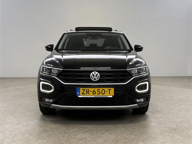 Volkswagen T-Roc 1.5 TSI Style Business | Pano | Carplay | Trekhaak | Adap. Cruise | Navi | Parkeersens.