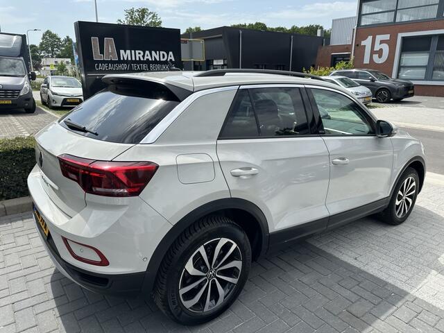 Volkswagen T-Roc 1.5 TSI Life Bns