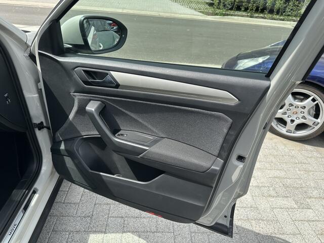 Volkswagen T-Roc 1.5 TSI Life Bns