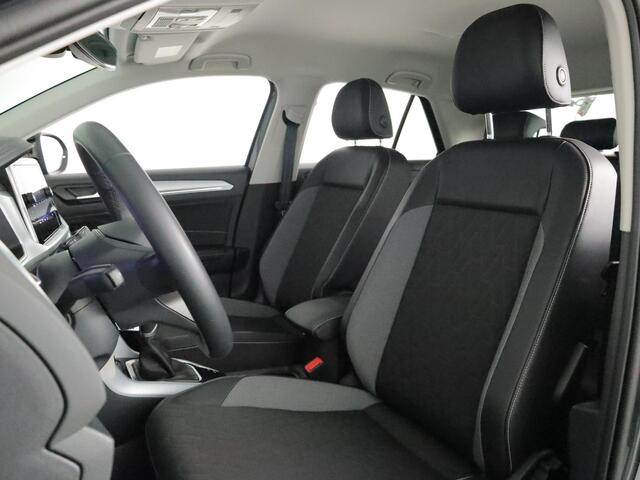 Volkswagen T-Roc 1.0 TSI Life Edition GOAL 116 pk | Navigatie | Parkeersensoren (Park assist) | Autom. airco | Adaptieve cruise control | Stoelverwarming |