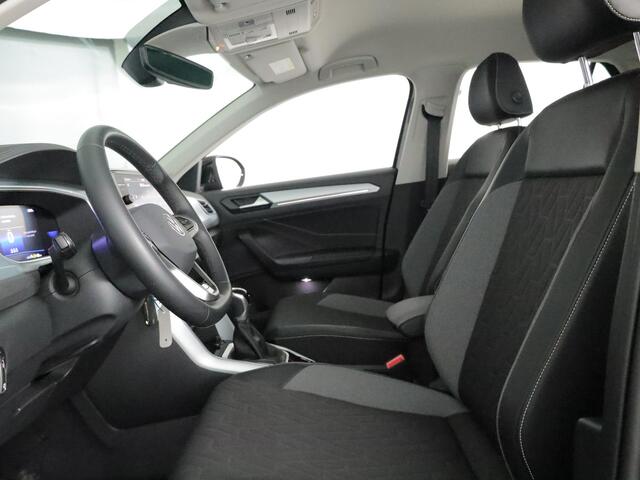 Volkswagen T-Roc 1.0 TSI Life Edition GOAL 116 pk | Navigatie | Parkeersensoren (Park assist) | Autom. airco | Adaptieve cruise control | Stoelverwarming |