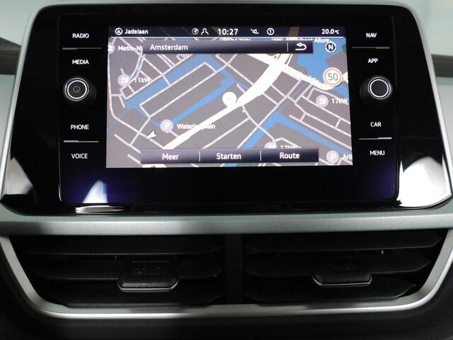 Volkswagen T-Roc 1.0 TSI Life Edition GOAL 116 pk | Navigatie | Parkeersensoren (Park assist) | Autom. airco | Adaptieve cruise control | Stoelverwarming |