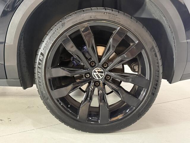 Volkswagen T-Roc 1.5 TSI Sport BnsR*Pano*Stoelverwarming*Camera*