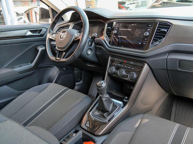 Volkswagen T-Roc 1.5 TSI 150PK Style Business | 1.500 KG TREKGEW. | CRUISE CONTROL |
