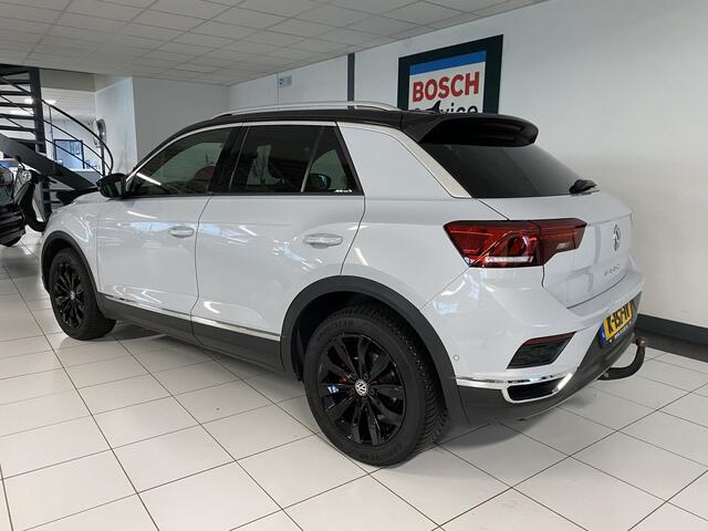 Volkswagen T-Roc 2.0 TSI 4Motion Sport Business R Trekhaak / Carplay-Android / Camera / Cruise virtual Cockpit / Stoelverwarming