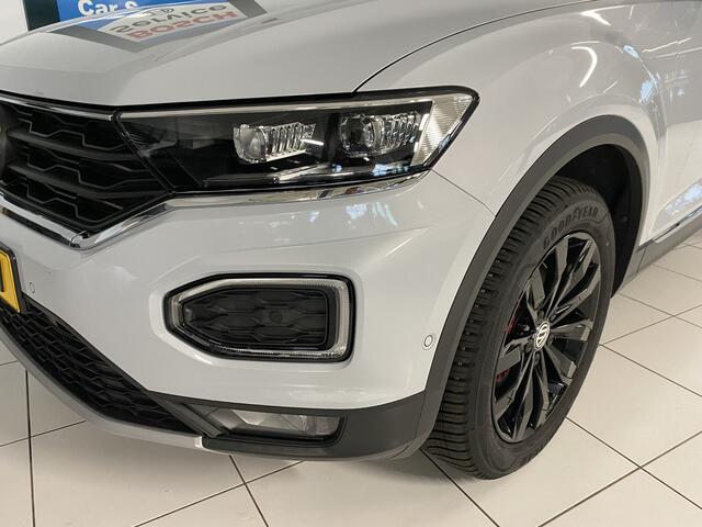 Volkswagen T-Roc 2.0 TSI 4Motion Sport Business R Trekhaak / Carplay-Android / Camera / Cruise virtual Cockpit / Stoelverwarming