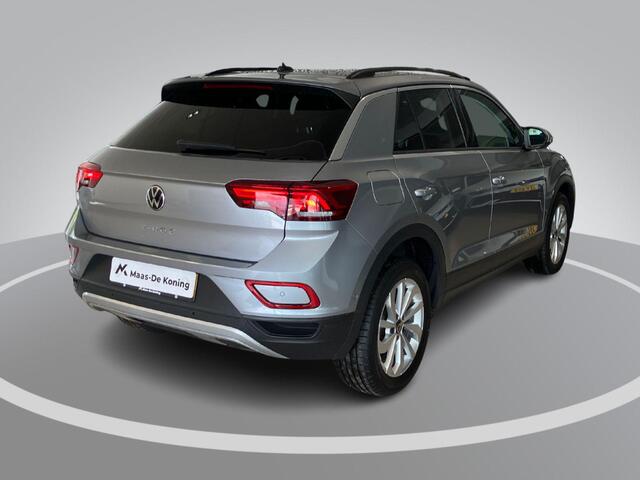 Volkswagen T-Roc 1.0TSI/115PK Life Edition · Apple/Android Car Play· Camera + Parkeersensoren · Keyless · 27-06-2028 of 100000km.