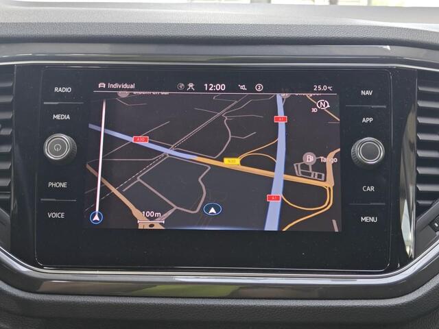 Volkswagen T-Roc 1.5 TSI Sport Business R 19"/Panoramadak/Trekhaak/Dodehoek/Camera/Adaptieve cruise/Apple Carplay & Android Auto/Camera/PDC v+a