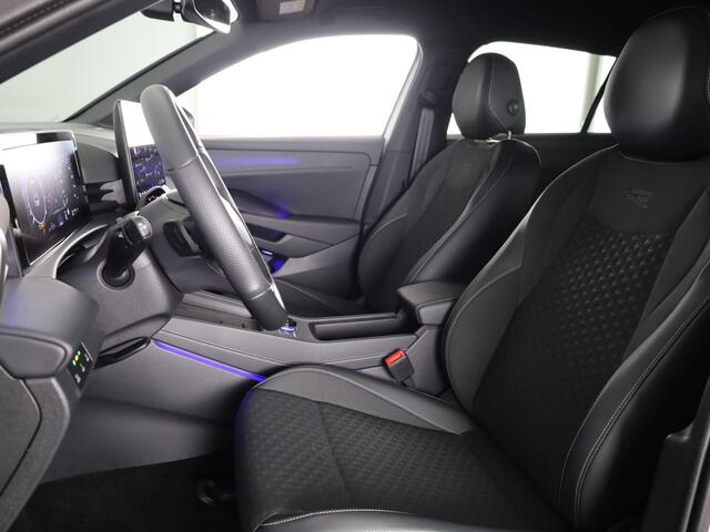 Volkswagen T-Roc 1.5 eTsi Style First Edition | 360 Camera | Black Style | Head-Up display | Led Matrix |