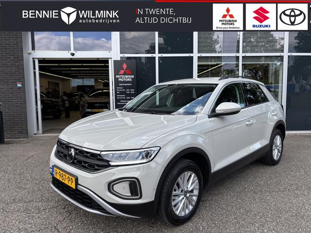 Volkswagen T-Roc 1.0 TSI Life | DIGITAL COCKPIT | LED | Apple/Android | Parkeerse