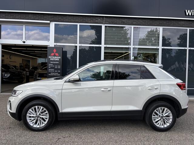 Volkswagen T-Roc 1.0 TSI Life | DIGITAL COCKPIT | LED | Apple/Android | Parkeerse