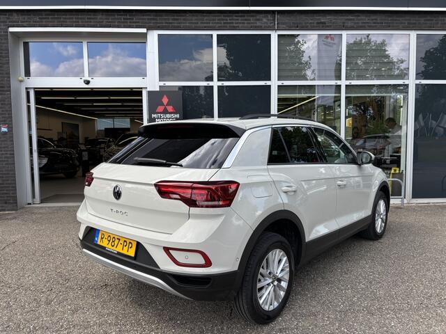 Volkswagen T-Roc 1.0 TSI Life | DIGITAL COCKPIT | LED | Apple/Android | Parkeerse