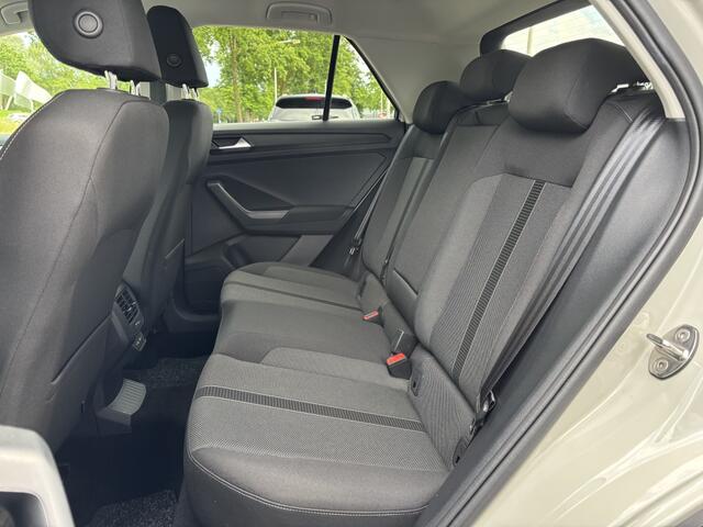 Volkswagen T-Roc 1.0 TSI Life | DIGITAL COCKPIT | LED | Apple/Android | Parkeerse