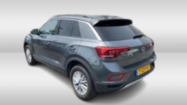 Volkswagen T-Roc 1.0 TSI Life Business Navigatie / Parkeersensoren / Clima / LED verlichting / LM Velgen / App-connect