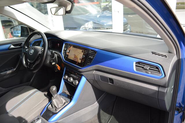 Volkswagen T-Roc 1.0 115PK TSI Style Plus | Digi Dash | Adaptive | LED | Orig. NL | 18 INCH |