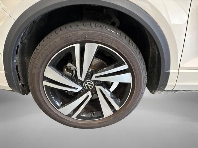 Volkswagen T-Roc 1.5 TSI 150pk DSG R-Line · Camera · Keyless · Dodehoeksensor · Stoelverwarming · ACC · Elek. Achterklep · 18"Velgen ·