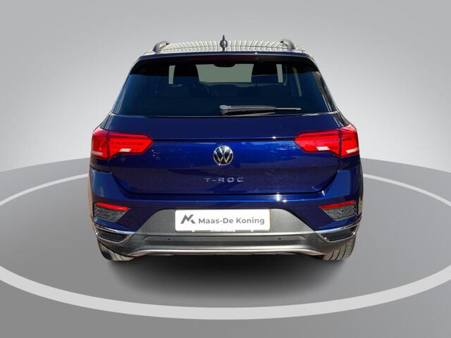 Volkswagen T-Roc 1.0 TSI 115pk Style · Trekhaak · Apple/Android Car Play · Navigatie · Camera + Parkeersensoren