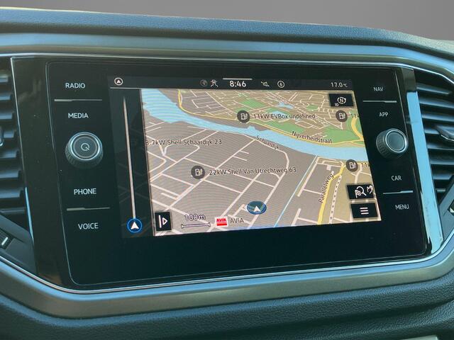 Volkswagen T-Roc 1.0 TSI 115pk Style · Trekhaak · Apple/Android Car Play · Navigatie · Camera + Parkeersensoren