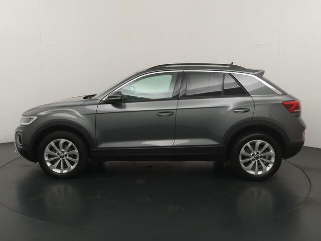 Volkswagen T-Roc 1.5 150PK TSI Life Edition | AUTOMAAT | Adapt. Cruise | Clima | Camera | LED | Apple carplay // Android auto | Fabrieksgarantie t/m 03-2029 |
