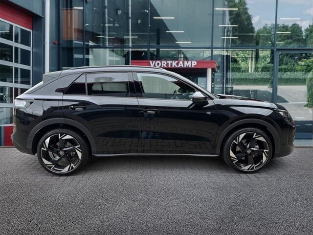 Volkswagen T-Roc 1.5 eTSI R-LINE PANO-DAK/TREKHAAK/CAMERA/20''INCH/IQ-LIGHTS