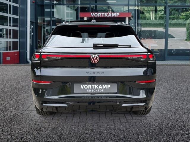 Volkswagen T-Roc 1.5 eTSI R-LINE PANO-DAK/TREKHAAK/CAMERA/20''INCH/IQ-LIGHTS
