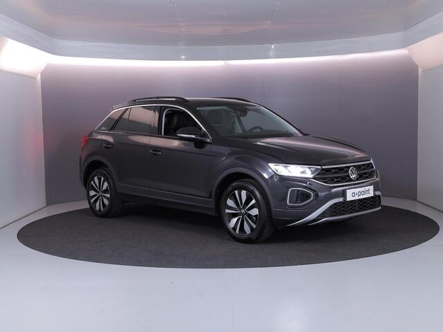 Volkswagen T-Roc 1.0 TSI Life Edition GOAL 116 pk | Navigatie | Parkeersensoren (Park assist) | Autom. airco | Adaptieve cruise control | Stoelverwarming |