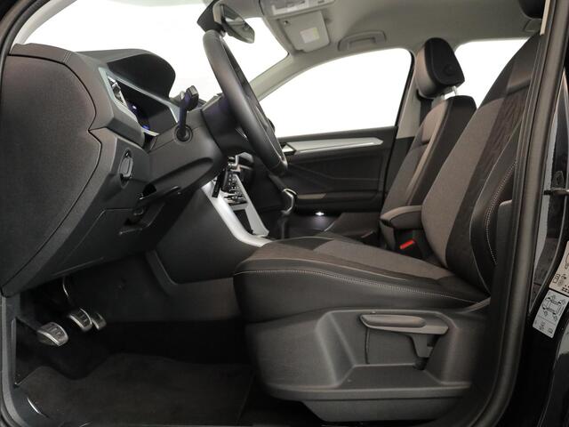 Volkswagen T-Roc 1.0 TSI Life Edition GOAL 116 pk | Navigatie | Parkeersensoren (Park assist) | Autom. airco | Adaptieve cruise control | Stoelverwarming |