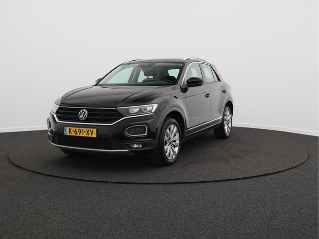 Volkswagen T-Roc 1.5 TSI Sport/ lage km/ trekhaak/ zeer mooi!