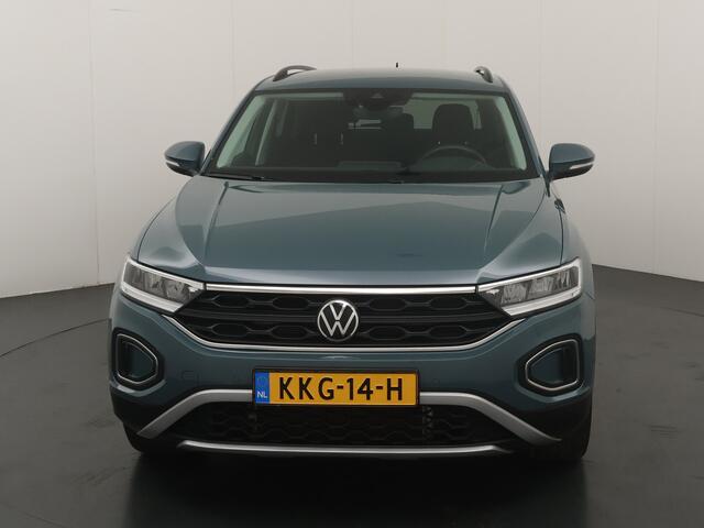 Volkswagen T-Roc 1.5 TSI Life Edition | AUTOMAAT | Adapt. Cruise | Clima | Camera | LED | Apple carplay // Android auto | Fabrieksgarantie t/m 03-2029 |