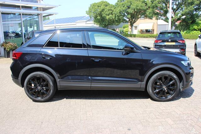 Volkswagen T-Roc 1.5 TSI Sport Automaat | Navi | Camera | Elektrische klep | Carplay/Android auto |