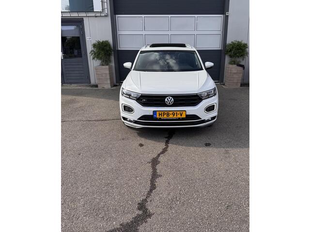 Volkswagen T-Roc 1.5 TSI R-Line / Pano/ R Line / LM Velgen /