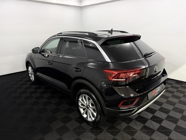 Volkswagen T-Roc 1.0 TSI Life Apple carplay, Parkeersensoren, Cruise control adaptief, Virtual desk, A start stop, Lichtmetalen velgen