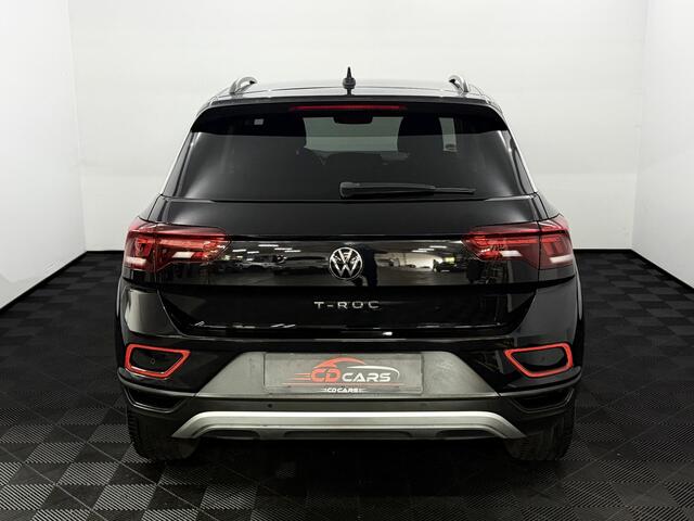 Volkswagen T-Roc 1.0 TSI Life Apple carplay, Parkeersensoren, Cruise control adaptief, Virtual desk, A start stop, Lichtmetalen velgen