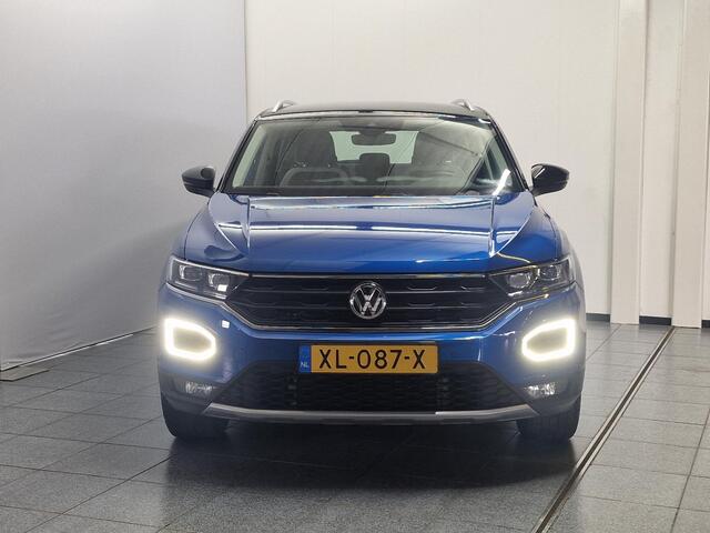 Volkswagen T-Roc 1.5 TSI Sport Automaat, maar 25.000KM, Keyless Entry/Start, Applecarpl./Andr. Auto, Elektr. Achterklep, Navigatie, Adaptive CruiseControl, Afneembare Trekhaak