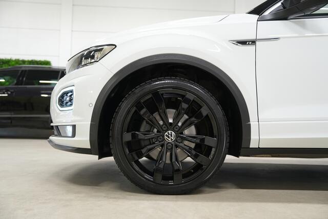 Volkswagen T-Roc 1.5 TSI 3x R-Line * Pano - Virtual - Beats - Keyless - Camera - ACC - Blind Spot - 19" - App - LED *