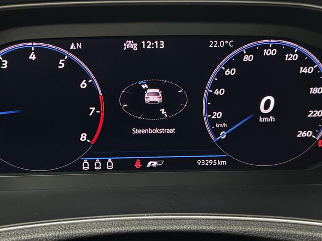 Volkswagen T-Roc 1.5 TSI Sport | NAVIGATIE | TREKHAAK | PARKEERSENSOREN VOOR-EN ACHTER | R-LINE |