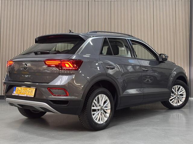 Volkswagen T-Roc 1.0 TSI Life Navi Climat Stoelverwarming Adap Cruise Parking pack Dealeronderhouden