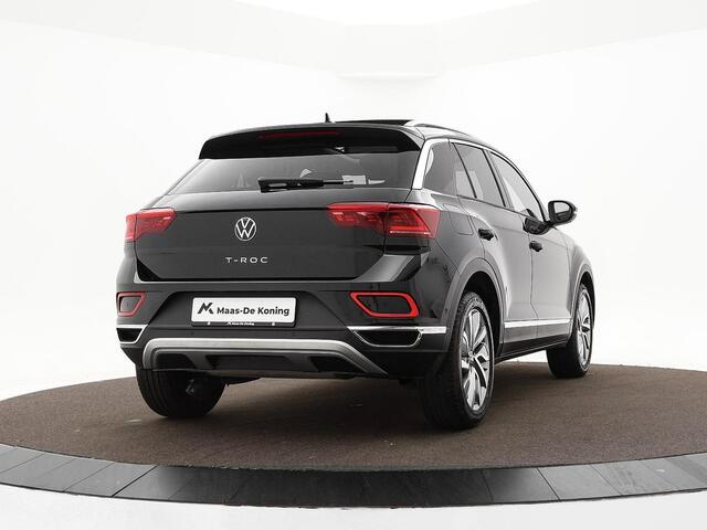 Volkswagen T-Roc 1.5 TSI 150pk DSG Style · Panoramadak · Camera · P-Sensoren · Apple/Android Car Play · Navigatie · 18'' Inch · Garantie t/m 02-11-2027 of 40.000km
