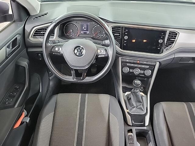Volkswagen T-Roc 1.0 TSI Style 2e-Eig. & Keurig-Onderh. BOVAG-Garantie. NL-Auto.